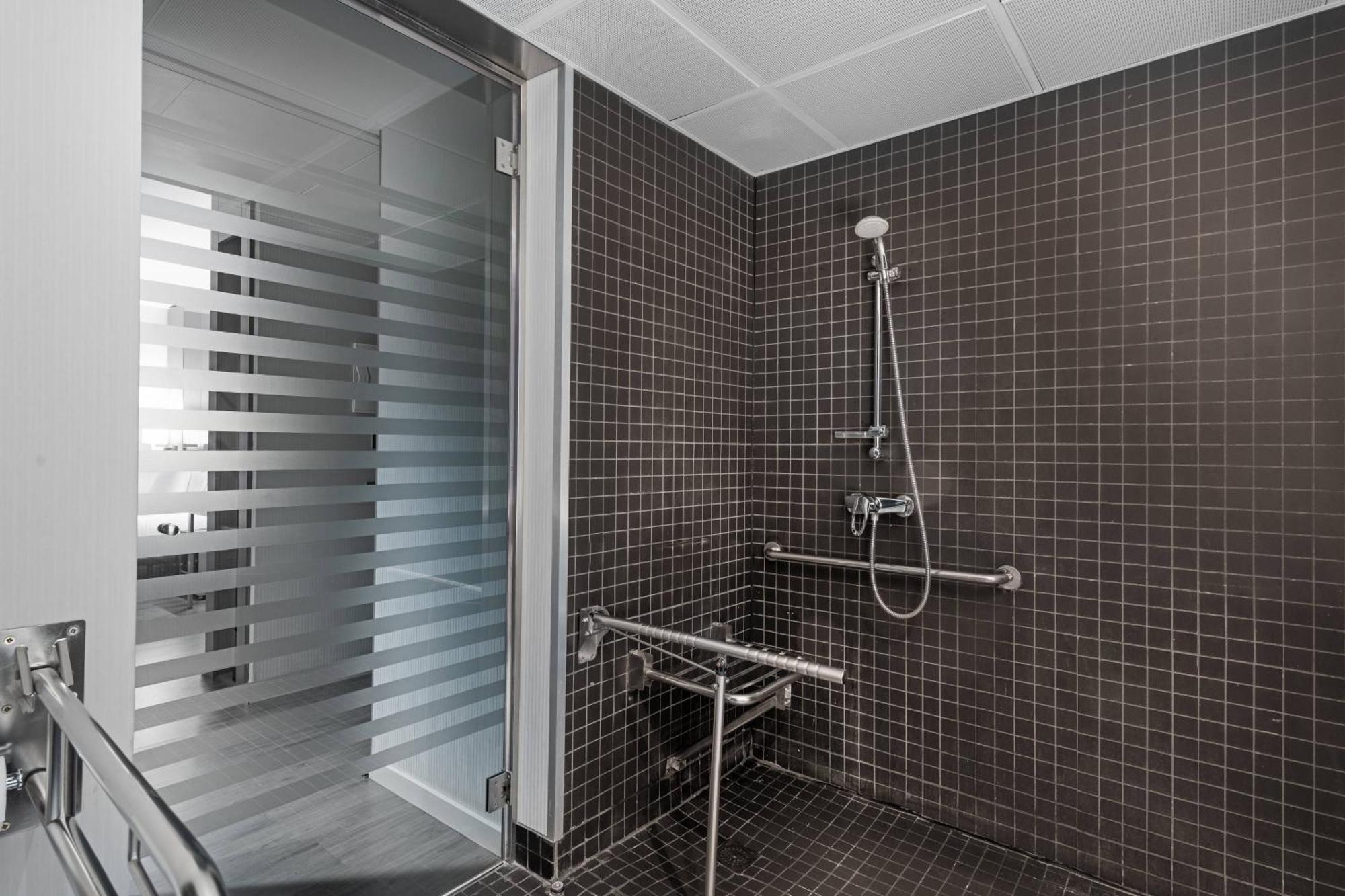 Ac Sants Hotel 4*